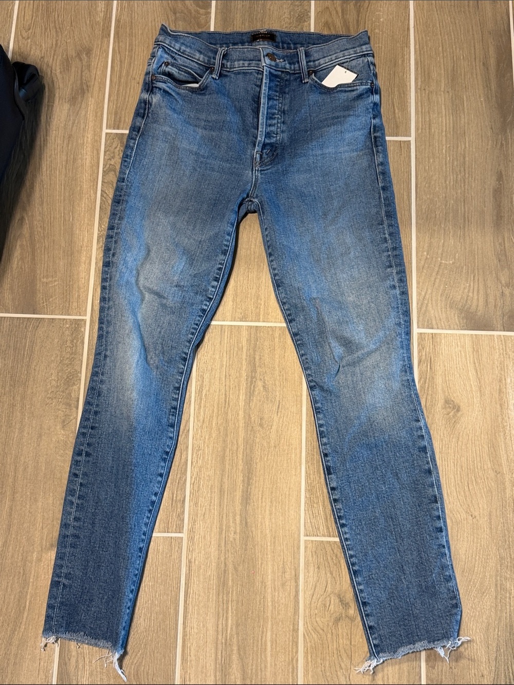 MOTHER Women's Ankle Crop Jeans in Medium Blue the Stunner